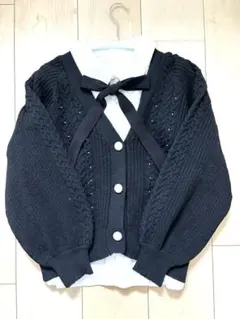 最終値下げ　新品未使用タグ付アクシーズファム　パールデザインニットカーデ　クロM