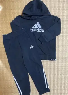 adidas ジャージ トレーナーフード付き 黒 上下セット120/130