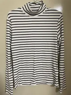 DAZY タートルネック ストライプ Tシャツ