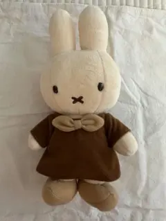 Item thumbnail for item 9083792e-1a40-4a6b-8c60-a5aaa1688619