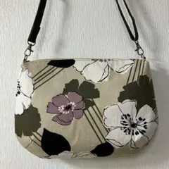 Item thumbnail for item 8ec707a9-bbc6-4b45-814c-fd3da7fba729