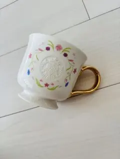 台湾　スターバックス　マグカップ　花柄