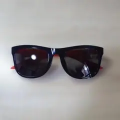 プーマサングラスpuma赤色のサムネイル