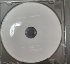 LESSERAFIMのFEARLESS&H&MのVシャツMサイズ