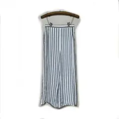 〘GU〙《ジーユー》◑白とグレー系と紺色のストライプ のキュロットパンツ❄