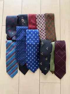 ブランドネクタイ10本まとめ売りシルク CHANELBurberrysなど