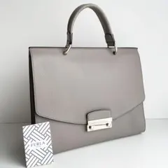 フルラ FURLA ハンドバッグ ジュリア トップハンドル レザー ほぼ新品