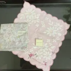 【新品未使用】LAURA ASHLEY 花柄ハンカチ &タオルハンカチ2点セット