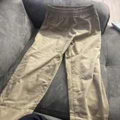 ベージュ ゴムウエスト チノパン