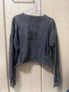 ダークグレー クロップド丈 ロンT