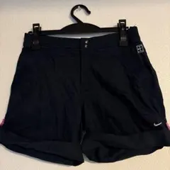 ナイキ　レディースショートパンツ
