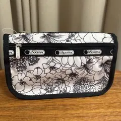 【LeSportsac】レスポートサック トラベルポーチ 花柄　白／黒のサムネイル