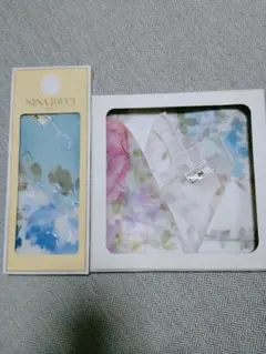 NINA RICCI 花柄綿100%ハンカチ 青系　3枚セット