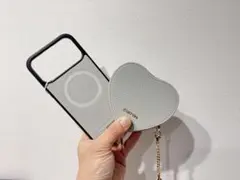 CUSTYPE グレー iPhone 17 Pro Maxケース ハート型ポーチ