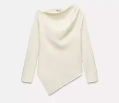 新品タグ付♡ZARA♡アシンメトリートップス