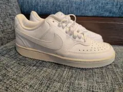 24.0 新品 Nike ホワイト スニーカー　コートビジョン