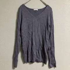 【gu】Ｖネック　ニット　リブ　トップス　シャツ　長袖　タイト　大人っぽい　古着