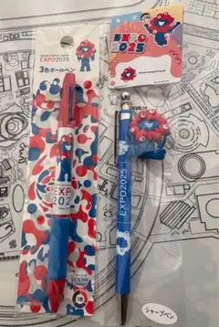 EXPO2025 ミャクミャク3色ボールペン お座りマスコット付きシャーペン