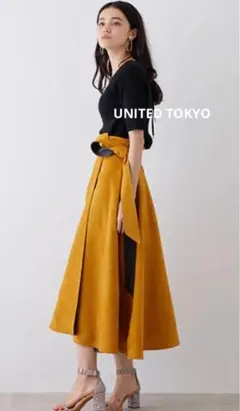 UNITED TOKYOリバーシブルフレアスカート　タグ付き