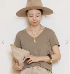 【PERFECT WHITE TEE 】VネックTシャツ(MOCHA)◆36のサムネイル