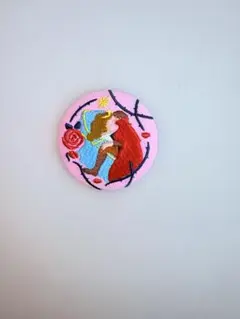 ディズニー刺繍缶バッジ　眠れる森の美女