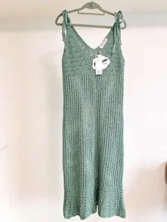 透かし編みニットワンピース