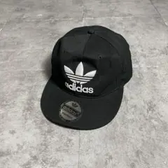 adidas アディダス　トレフォイル　刺繍ロゴ　スナップバック　キャップ