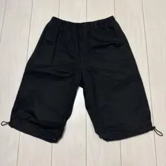 COMME CA ISM ブラック ハーフパンツのサムネイル