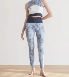 SUKALA アンティークプリントレギンス　Sサイズ　スモークブルー
