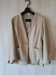 URBAN RESEARCH ノーカラージャケット ベージュ