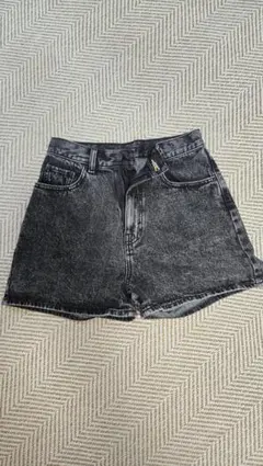 ブラックデニムショートパンツ