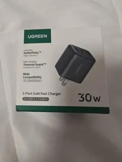 新品未使用 未開封　UGREEN 30W GaN充電器　3ポート