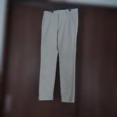 UNIQLO ベージュ スラックス 64cm
