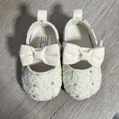 アイボリー リボン付き ベビーシューズ