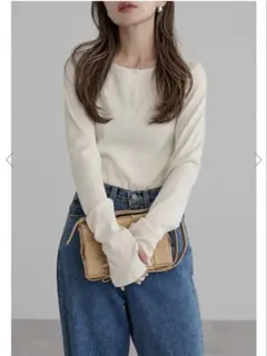 ボンジュールサガン　前後2wayラメリブヘンリーネックプルオーバー　アイボリー