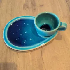 沖縄やちむん きら星工房の マグカップと皿のセット - メルカリ