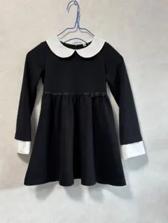 子供用　ブラック Aライン ワンピース 白襟