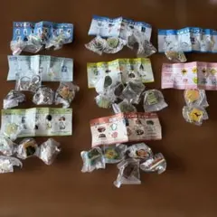 カプセルトイ北海道限定ピンズ・ストラップなど約30個