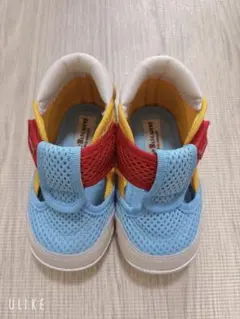 ベビーサンダル メッシュ素材 青 赤 黄 ベージュ