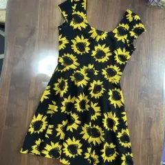 ロペピクニック　ひまわり柄 半袖ミニワンピース