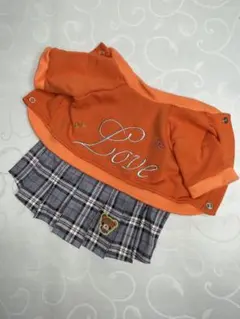 「Love」刺繍スウェットニット犬服・スカート付き