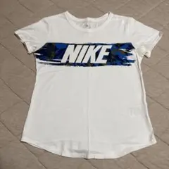 【値下げしました】NIKE（ナイキ） レディース 半袖Tシャツ L カモフラ柄のサムネイル