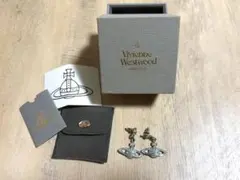 Vivienne Westwood オーブ ピアス シルバーのサムネイル