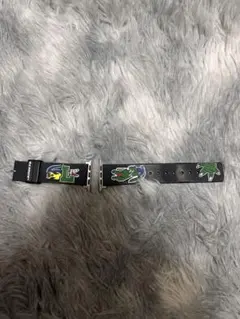 Lacoste カラフルロゴ ブラックラバーバンド