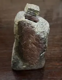 石の花器　一輪挿し　彫刻　花瓶
