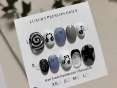 880.現品ネイルチップ　ぐるぐるぷっくり音符ROCKちぐはぐ韓国ネイル
