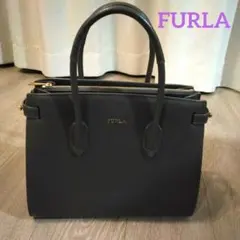 FURLA グレー ハンドバッグ ショルダーストラップ付き