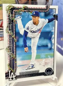 山本由伸 クリスマス RC Topps Holiday 2025