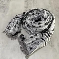 新品 フランス製 モノトーン トライアングル 幾何学柄 薄手 春 ストール