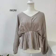 ♡ INGNI ♡ ベージュ 長袖 Vネック トップス